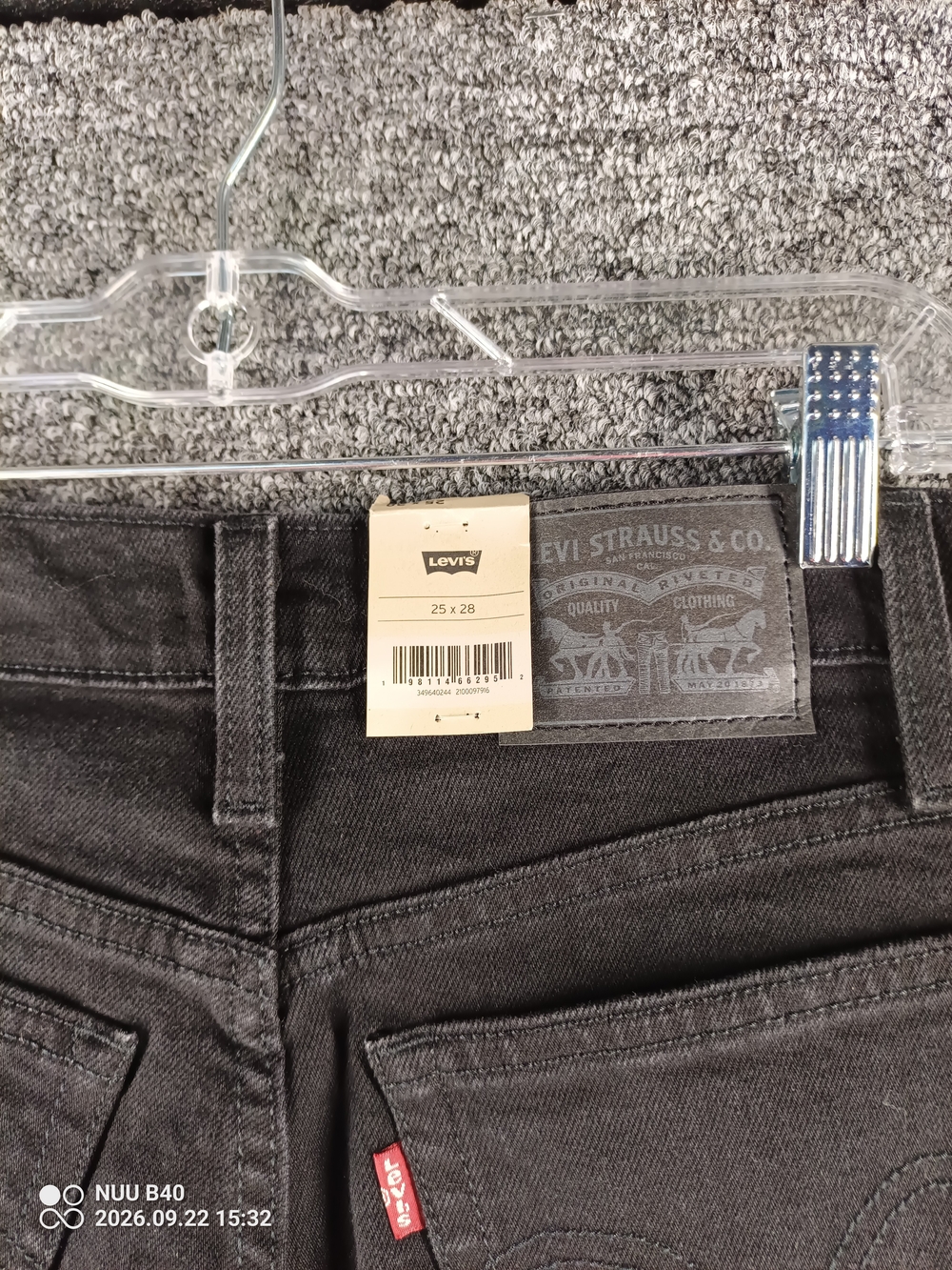 Levi's Women's Black Jeans - Classic Straight Fit